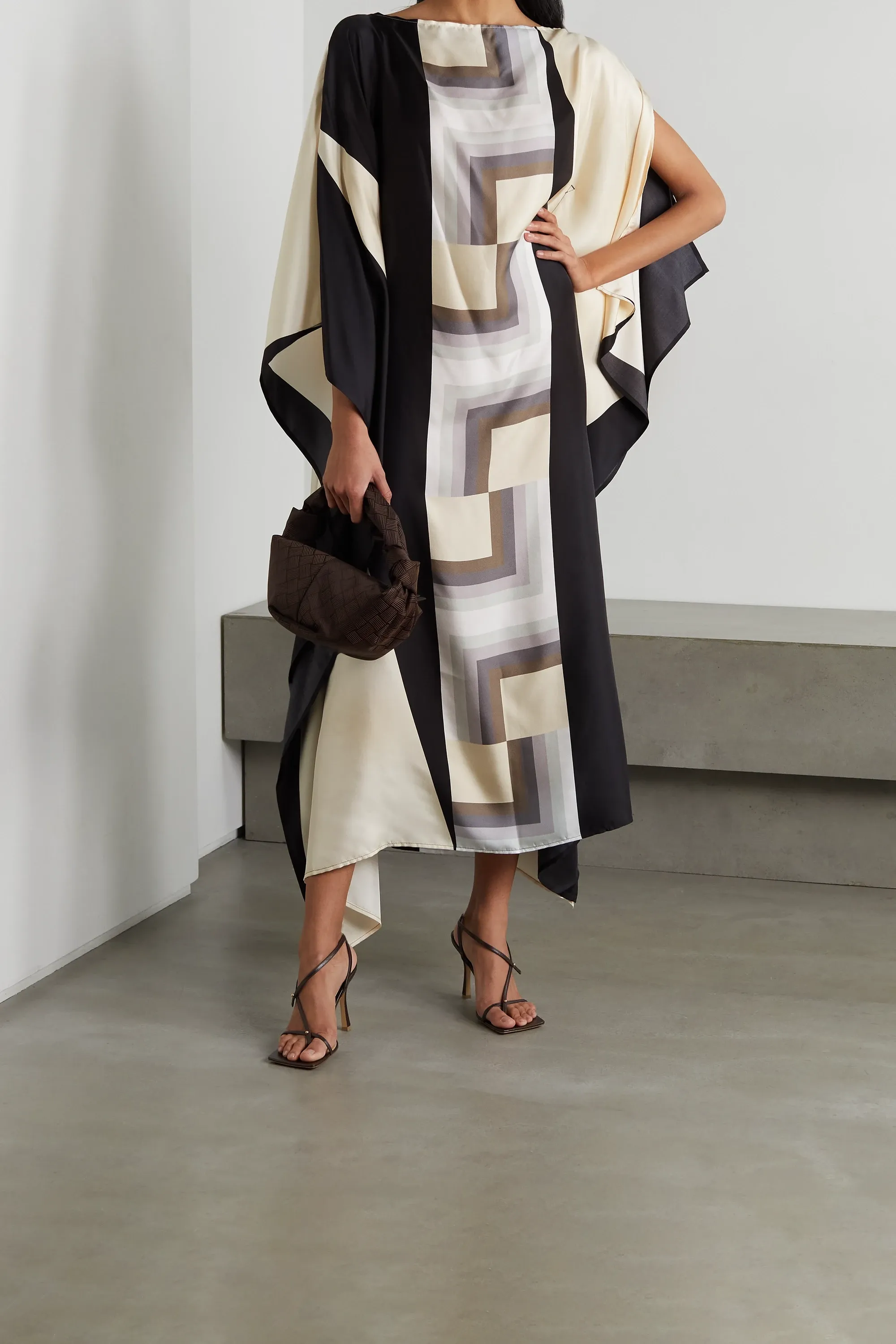 Soft Silk Crepe Kaftan, Lightweight and Elegant Casual Wear Women's Caftan