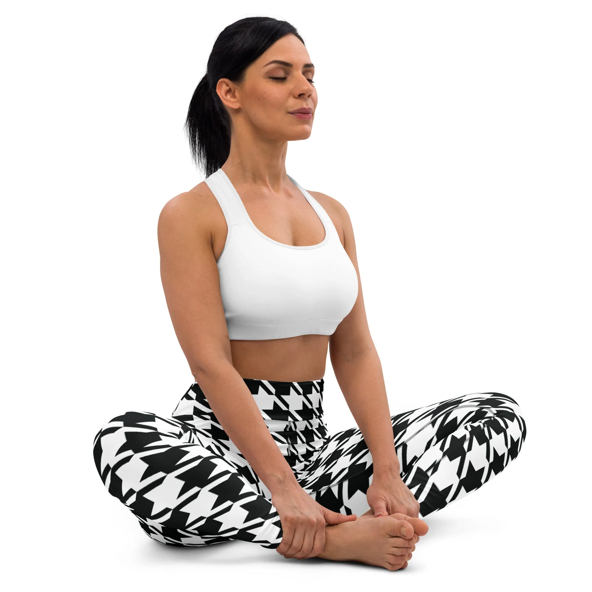 Trendy Training: Women's Houndstooth Yoga Leggings