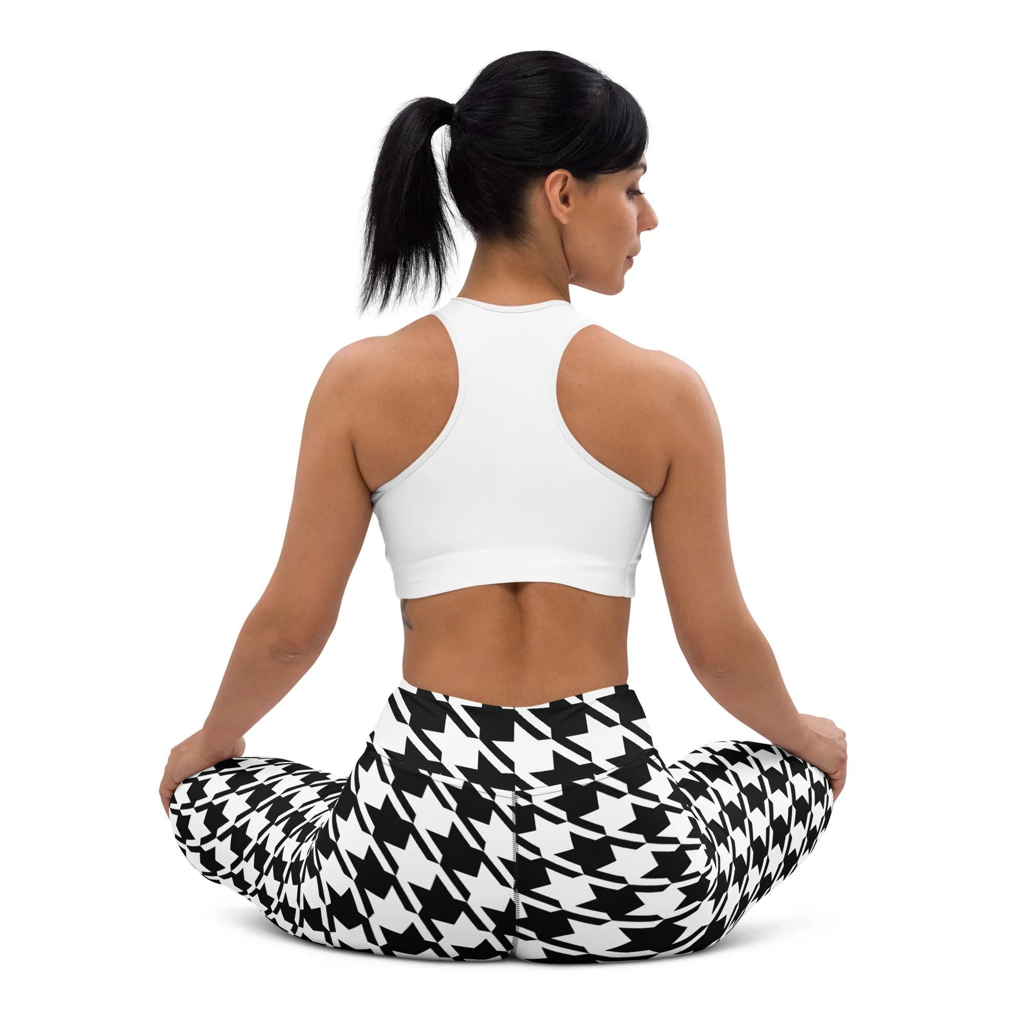 Trendy Training: Women's Houndstooth Yoga Leggings