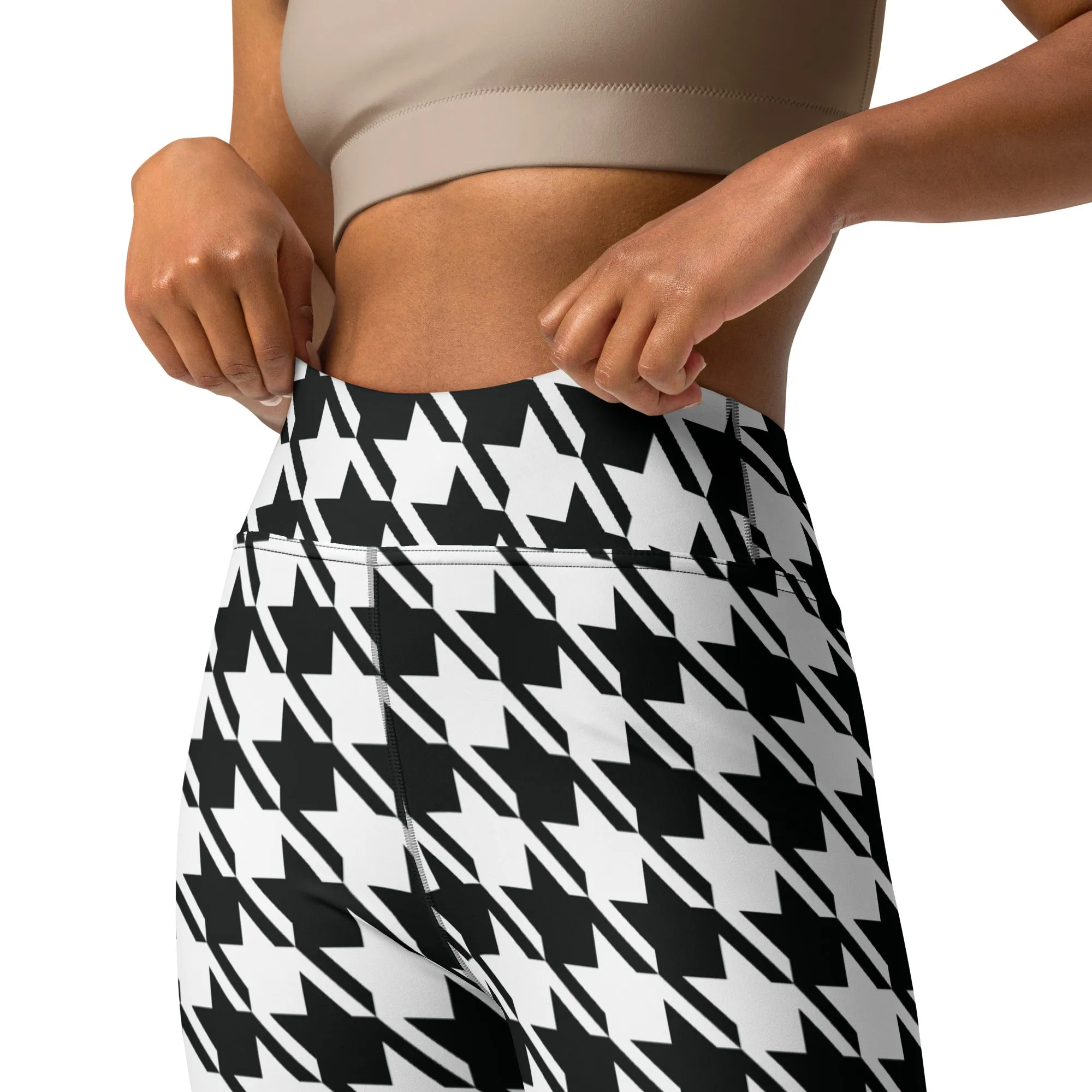 Trendy Training: Women's Houndstooth Yoga Leggings